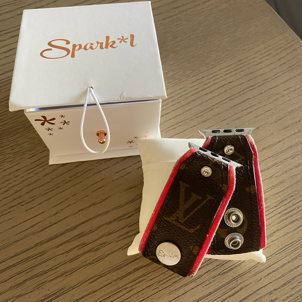 spark*l apple watch band upcycled Authentic louis Vuitton leather LV 42/44 - Picture 1 of 4